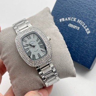 นาฬิกาข้อมือ สายเหลด Franck Muller มี 2 สี  ดีไซน์ รูปทรง ไข่  ล้อมเพชรหนาแน่นสวยมากจ้า