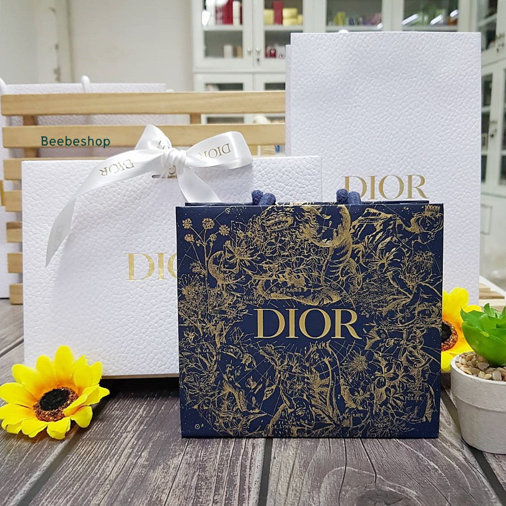 ถุงกระดาษ-dior-แท้จากช็อปจ้าา-ถุงใส่ของขวัญ-มีให้เลือกหลายขนาดจ้าา