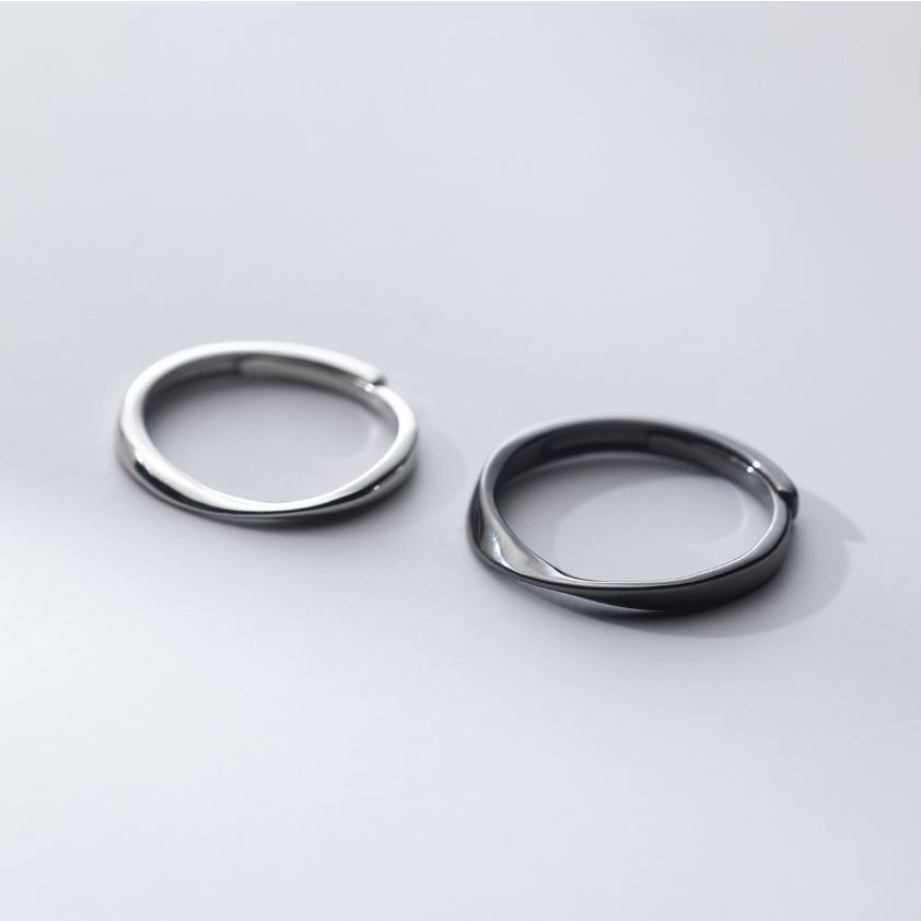 s925-couples-ring-31-แหวนคู่รักเงินแท้-concise-style-สื่อกลางแทนความรักสองเรา-ใส่สบาย-เป็นมิตรกับผิว-ปรับขนาดได้