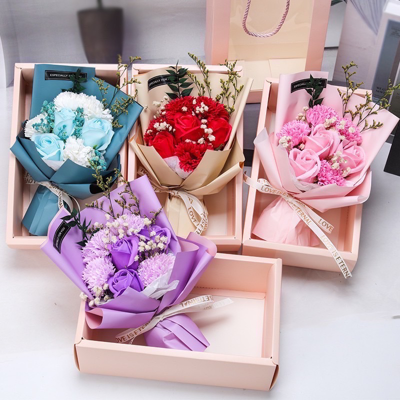 ดอกกุหลาบวาเลนไทน์-สวยหอม-มาพร้อมกล่อง-สวยหรูดูดี