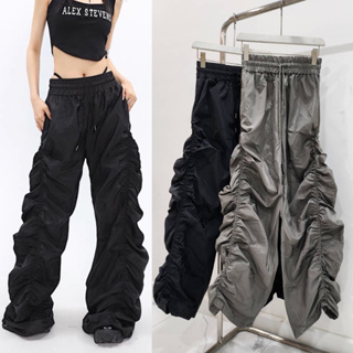 Y2K nylon pants 🖤(390฿ฟรีส่ง) กางเกงขายาวย่นข้าง ผ้าไนล่อน สไตล์สาว y2k เอวยางยืดอย่างดี กระเป๋าสองข้าง mo.studio