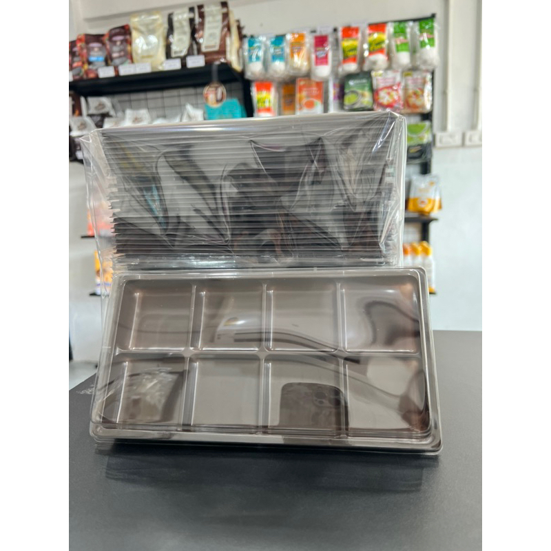 กล่องเบเกอรี่-กล่องขนมพลาสติก-กล่องพลาสติกพร้อมฝารุ่น-e-81