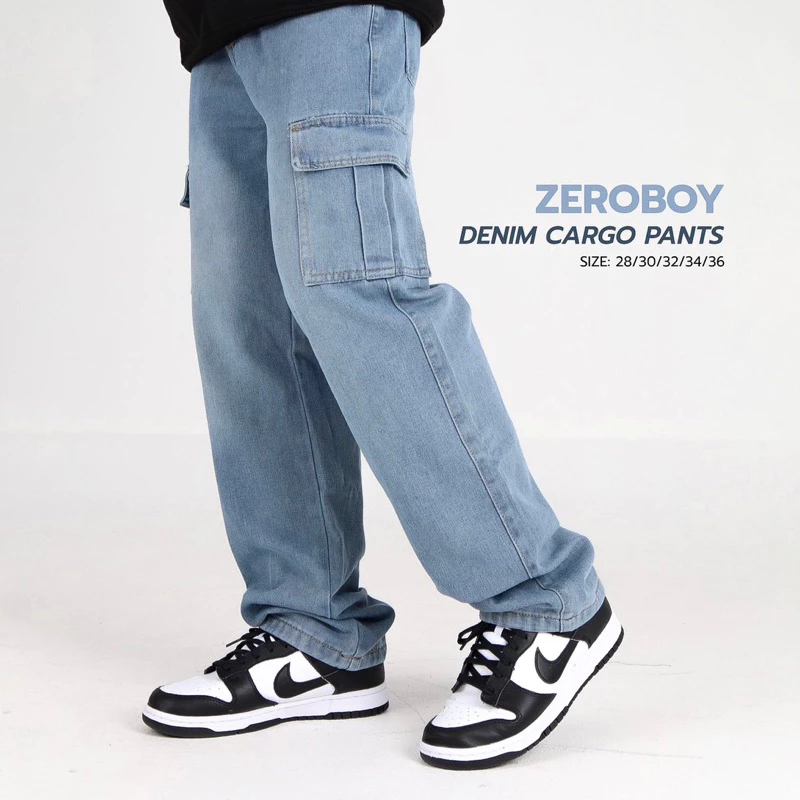 ZEROBOY - DENIM CARGO PANTS กางเกงยีนส์ทรงคาร์โก้สีฟอก