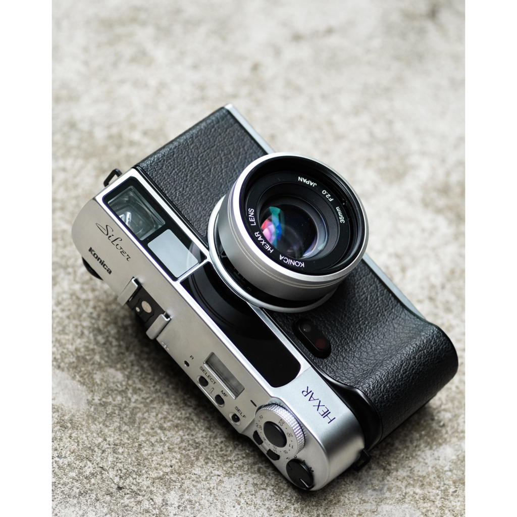 KONICA HEXAR SILVER しお AF 35mm+ケース付き KONICA HEXAR SILVER しお AF 35mm+ケース付き