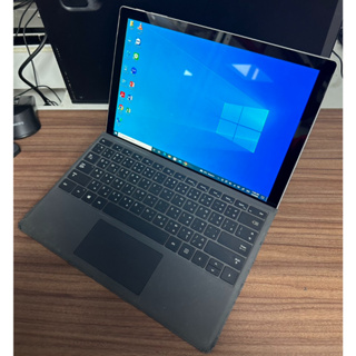 สินค้า Microsoft Surface Pro 6 หน้าจอทัชสกรีน 2 in 1 เป็นทั้ง Laptop และ Tablet สินค้าขายตามสภาพ มีอุปกรณ์และกระเป๋าแถม