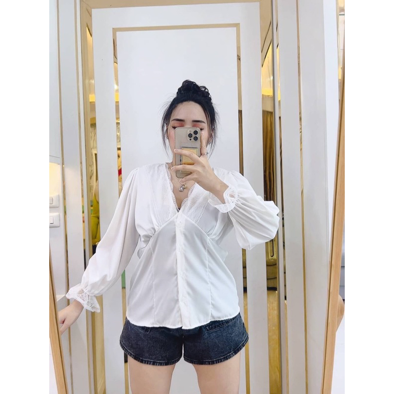 เสื้อเชิ้ตแต่งขอบลูกไม้-สินค้าพร้อมส่ง