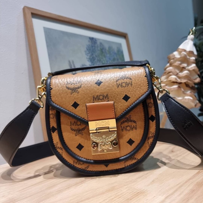 MINI PATRICIA SHOULDER BAG IN VISETOS LEATHER BLOCK Shopee Thailand