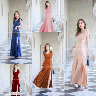 ภาพหน้าปกสินค้าBS2023  Maxidress แม็กซี่เดรส ออกงานแต่งโบว์ไหล่ทั้ง 2 ข้าง ชายกระโปรงผ่าสูง โชว์เรียวขา เนื้อผ้าซาร่า งานซิปหลัง ใส่ออก ที่เกี่ยวข้อง