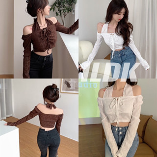 1LDK 🌈พร้อมส่ง🌈 เสื้อครอปแขนยาว เปิดไหล่ ดีเทลผูกโบว์ผูกคอ (11220)