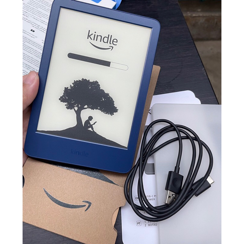 Amazon Kindle Paperwhite 3 eReader 7th Generation WiFi Built in Light