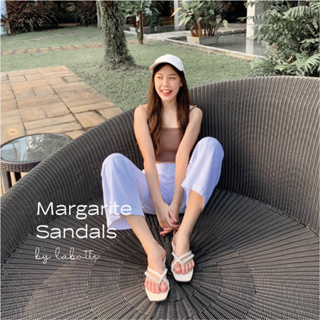 ภาพหน้าปกสินค้าMargarite Sandals - Labotte.bkk รองเท้าแตะ (8430-13) ที่เกี่ยวข้อง