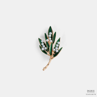 Green Leaf Branch with White Pearl Gold Brooch-เข็มกลัดใบไม้กับไข่มุก