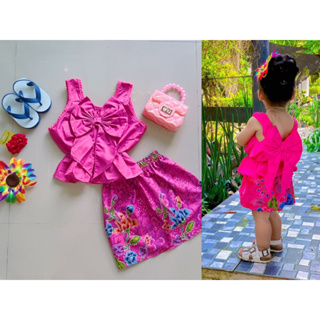 ภาพขนาดย่อของภาพหน้าปกสินค้าชุดกระเช้าเด็กผู้หญิง ใส่ไดัทุกเทศกาล สีสันสดใส จากร้าน kob......_._ บน Shopee