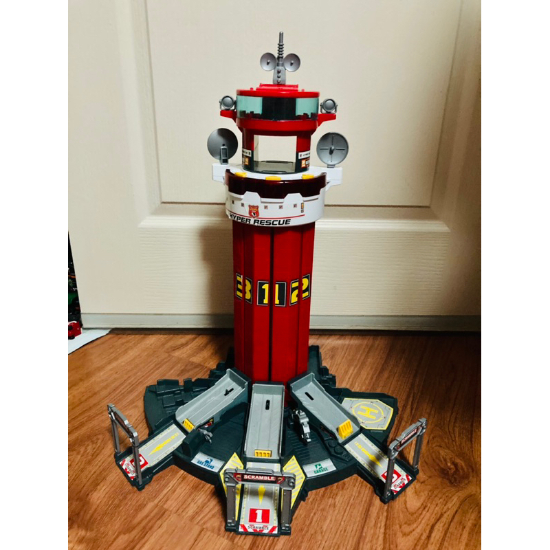 รางรถเหล็ก TOMICA HYPER RESCUE COMMAND TOWER BASE | Shopee Thailand