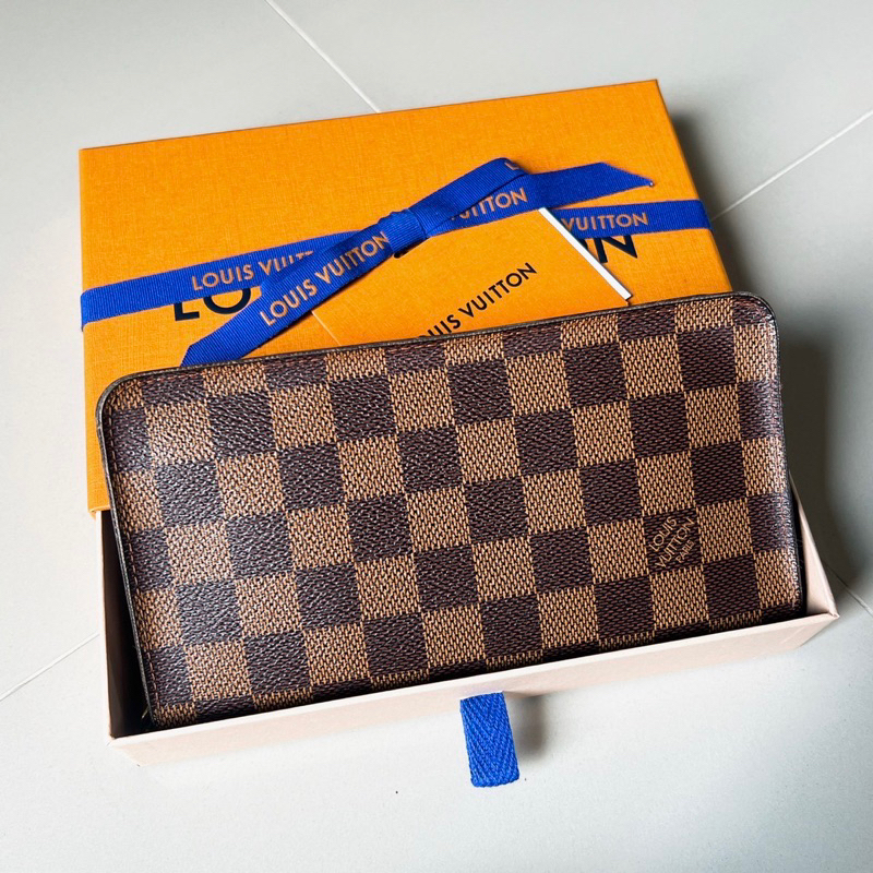 lv-zippy-wallet-มือสองของแท้-ค่ะ-รบกวนทั่กแชทก่อนสั่งค่ะ