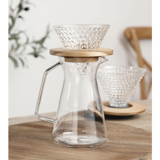 akirakoki-glass-server-เหยือกแก้วสำหรับกาแฟดริป