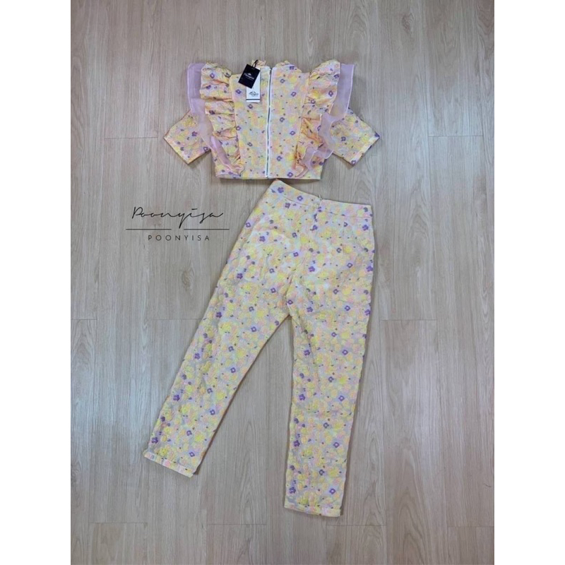ถูกมาก-poonyisa-ป้ายบน