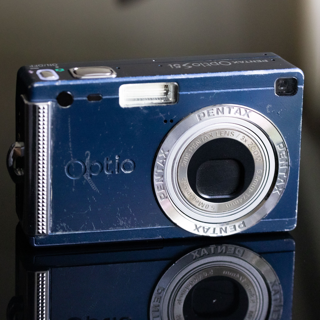 กล้องคอมแพค รุ่นเก่า Pentax Optio S5i สี Navy Blue พร้อมซองหนัง