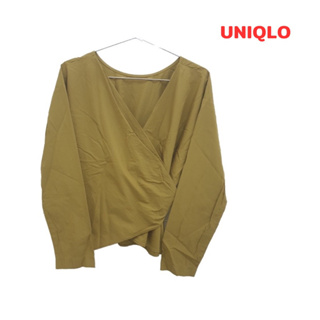 Uniqlo (S) เสื้อแขนยาว เอวเป็นแบบไขว้ผูกเชือก
