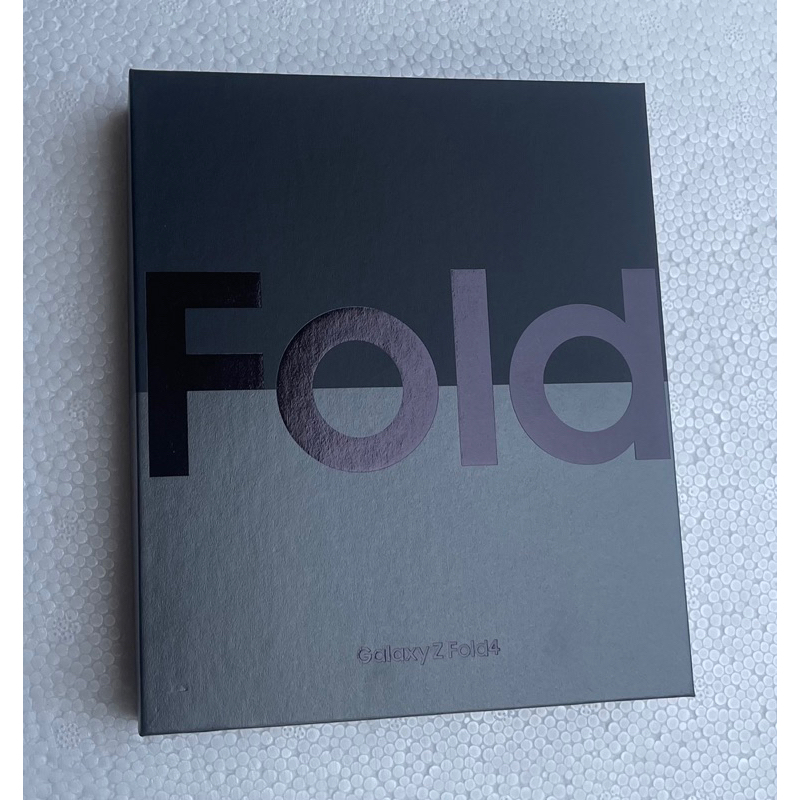 กล่องsamsung-z-fold-4