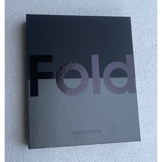 กล่องSamsung Z fold 4