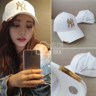 แท้ 💯 MLB Cap - NY LA หมวกแก๊ป สีขาว/สีดำ โลโก้ทอง ปีกหมวก ขลิบทอง/ ปัก Yankees