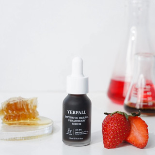 [ พร้อมส่ง ] เซรั่มสตอเบอรี่ สูตรใหม่ Intensive Strawberry Serum ของแท้ 15 ml