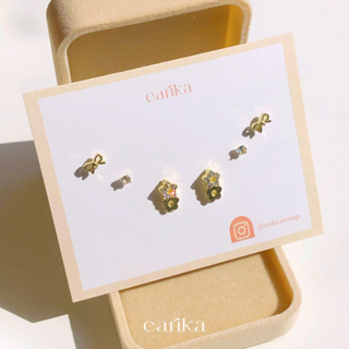 (กรอกโค้ด 72W5V ลด 65.-) earika.earrings - gold twin bloomish set เซ็ตต่างหูดอกไม้ก้านเงินแท้ คนแพ้ง่ายใส่ได้