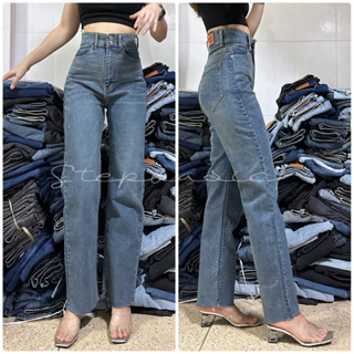 ภาพหน้าปกสินค้า👖 Oops Jeans 👍🏻 ทรงกระบอกเล็กยีนส์ยืด  แต่งกระดุม 2 เม็ด เอวสูงปี้ดด ใส่สบายเก็บทรงสวยมากจ้า ที่เกี่ยวข้อง