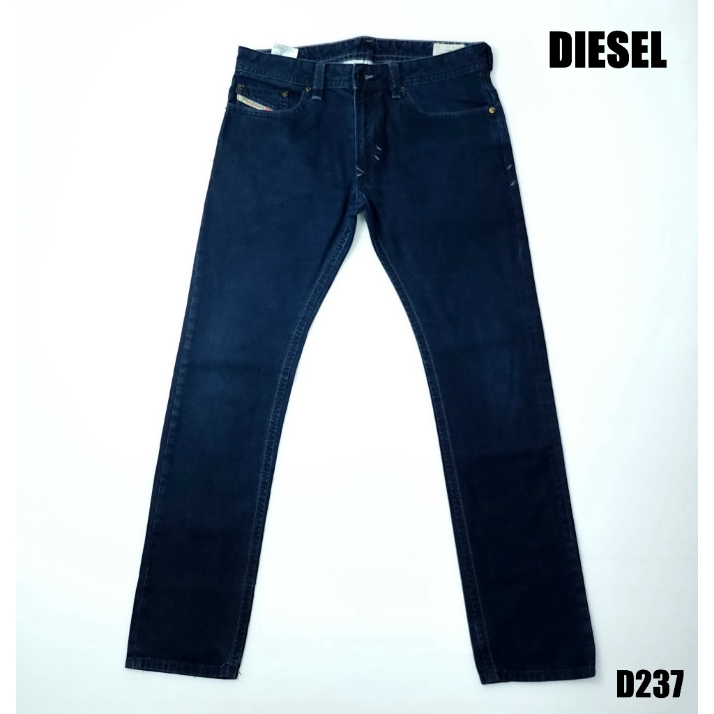 ยีนส์-diesel-เอว-34-สีเข้มใหม่-ขากระบอกเล็ก