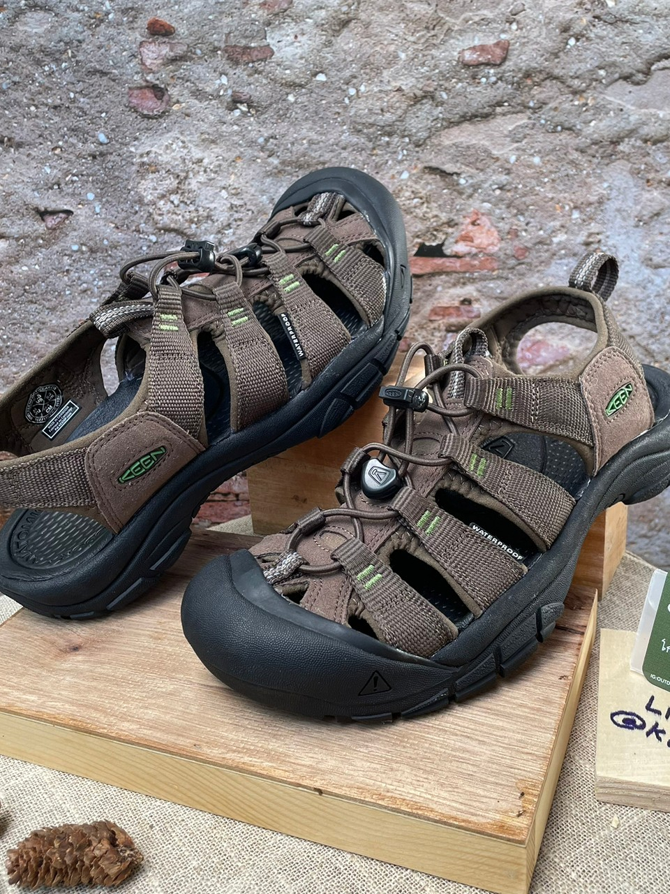 keen-newport-h2-ของแท้100-40-25-5cm