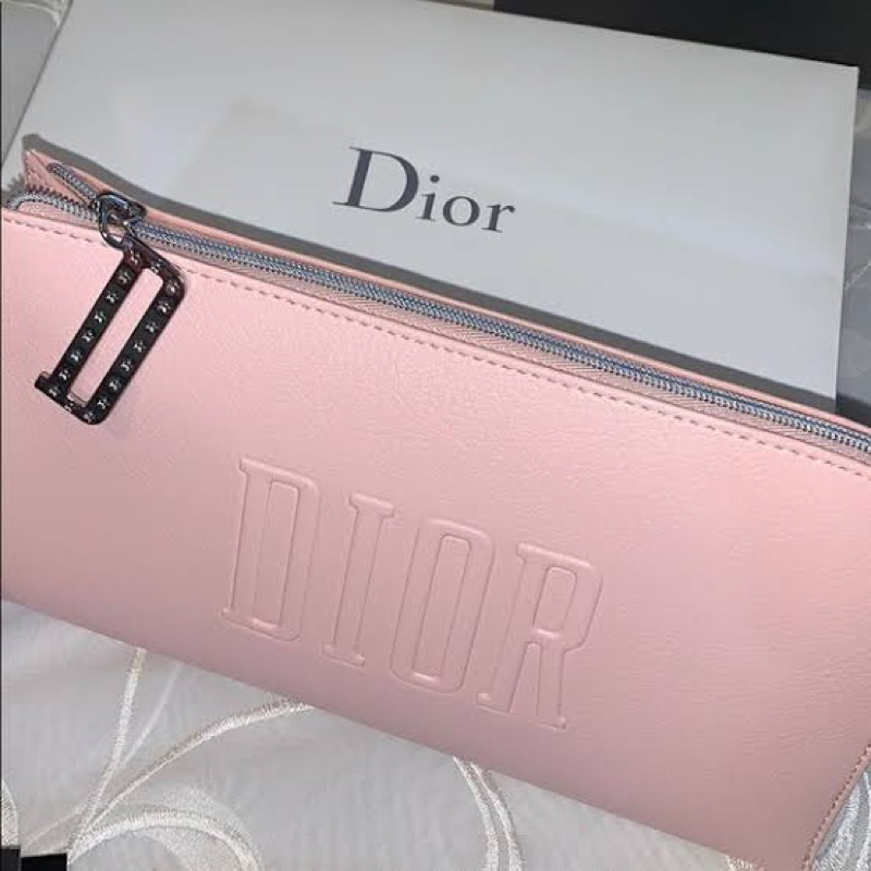 dior-make-up-pouch-กระเป๋าเครื่องสำอาจากแบรนด์-dior