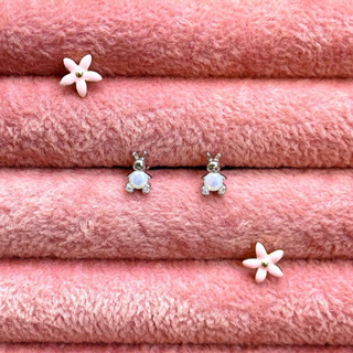 Confetti Sunday Pinky Lapin Barbell Earrings