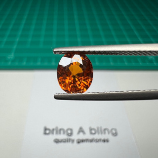 โกเมนสีส้ม (spessatite garnet) 1.75 ct (7x6x4.5mm) สีเข้มไม่ดำ สวยมากก ไฟเต็ม ไร้ตำหนิ เล่นไฟดีมาก ไม่ผ่านการปรุงแต่งใดๆ