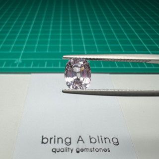 พลอย สปิเนล พม่า (Burma spinel) น้ำหนัก 2.00 ct (8.1x6.5x4.7)มม. พลอยสวย ค่อนข้างสะอาด ไฟดี