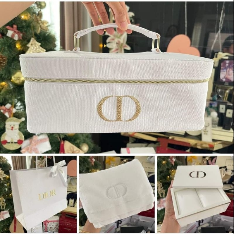 แท้-ของขวัญ-จาก-dior-รุ่นนี้ได้จากงานเปิดตัวครีมรุ่นใหม่-ที่จัดที่โรงแรม-dior-vip-set