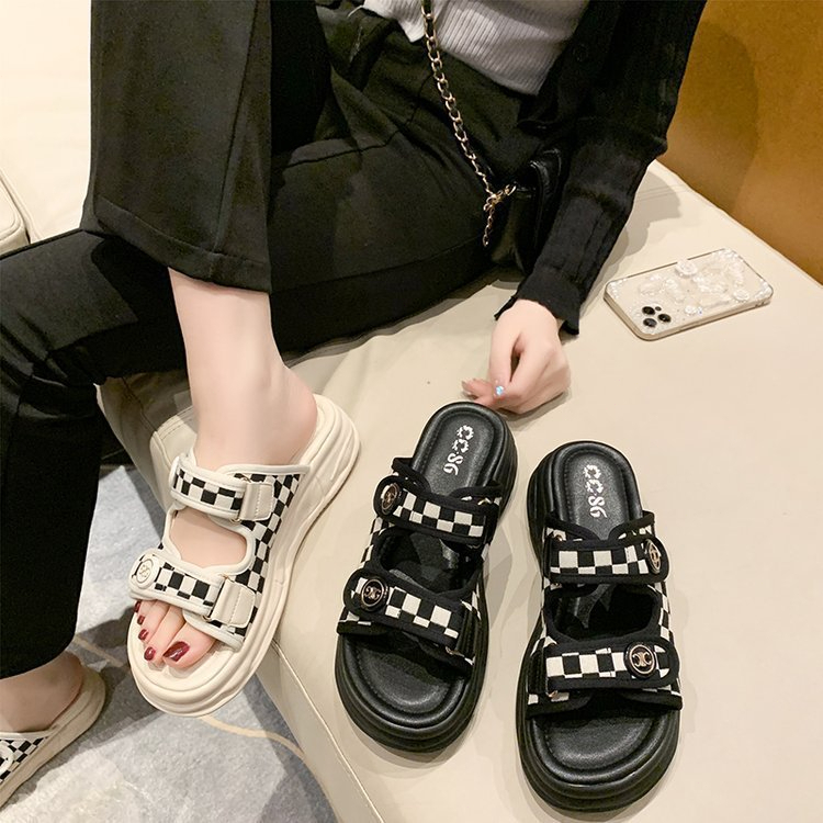 สปอตสินค้า-รองเท้าแตะแฟชั่นเกาหลี-รองเท้าแตะผู้หญิงแพลตฟอร์ม-เบาสบาย
