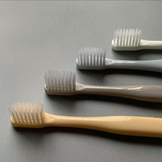【พร้อมส่ง】แปรงสีฟัน เซ็ต 4 สี 4 ด้าม สไตล์ญี่ปุ่น ขนแปรงนุ่ม ด้ามจับถนัดมือ เซตแปรงสีฟัน 4 ชิ้น สุดฮิตติดกระแส⭐️🍊