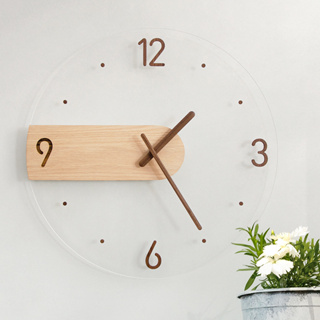 นาฬิกาแขวนนวัตกรรม Minimalist ป้องกัน Ticking Sweep Movement Modern Nordic Wall Clock สำหรับห้องนั่งเล่นห้องนอน PLUTOSTYLE