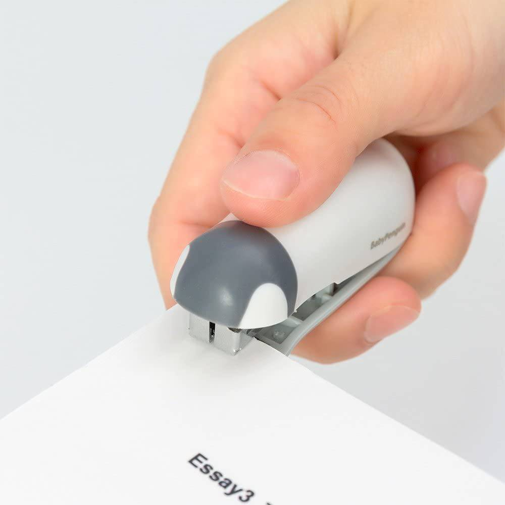 midori-compact-stapler-babypenguin-ที่เย็บกระดาษพร้อมที่ถอดลวด-รูปเพนกวิน