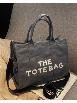 THE TOTE BAG กระเป๋าถือผ้าแคนวาส พร้อมสายสะพายยาว ซิปบน มีซิปด้านใน สินค้าพร้อมส่งค่ะ