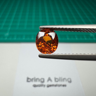 โกเมนสีส้ม (spessatite garnet) 1.52 ct (6.7x5.7x4.3mm) สีเข้มไม่ดำ สวยมากก ไฟเต็ม ไร้ตำหนิเล่นไฟดีมาก ไม่ผ่านการปรุงแต่ง