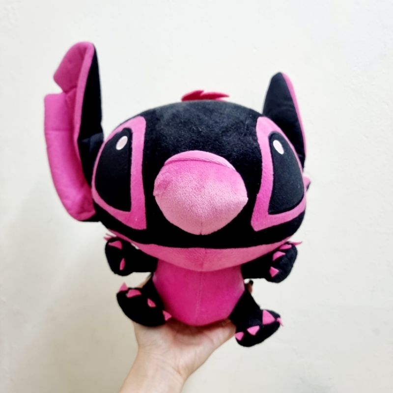 ตุ๊กตาสติทช์-stitch-สีแปลก-ดำชมพู-ใส่ฮูท-เสื้อฮูทสามารถอดออกได้-งานลิขสิทธิ์จากญี่ปุ่นแท้