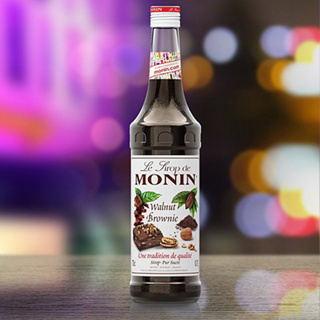 (WAFFLE) โมนิน ไซรัปวอลนัทบราวนี่ บรรจุขวด 700 ml. MONIN Walnut Brownie Syrup น้ำเชื่อม MONIN กลิ่น “Walnut Brownie”