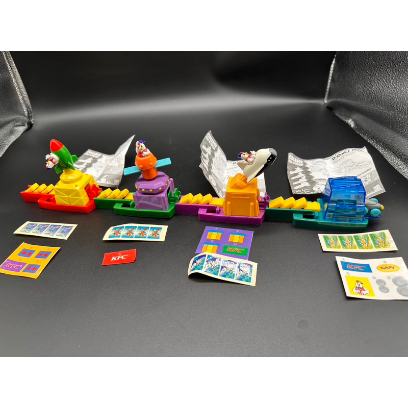 KFC Chicky Meals Domino Chicky Train Set ไม่ขายแยก มือสอง สภาพดี ...