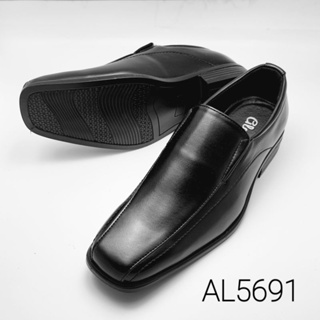 ภาพขนาดย่อของภาพหน้าปกสินค้าCSB / ALANDO รองเท้าคัชชูหนังชาย สีดำ รุ่น CM500 ไซส์ 39-47 จากร้าน i_am_shoes บน Shopee ภาพที่ 5