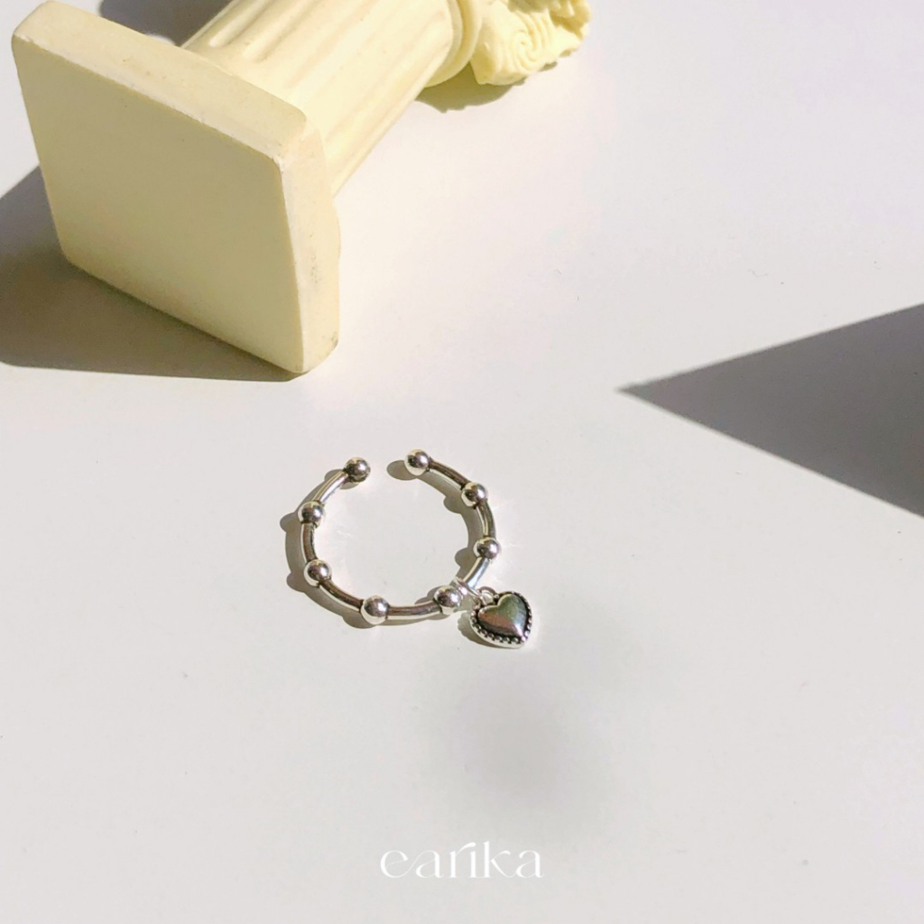 กรอกโค้ด-72w5v-ลด-65-earika-earrings-old-school-lev-ring-แหวนจี้หัวใจเงินแท้-ฟรีไซส์ปรับขนาดได้