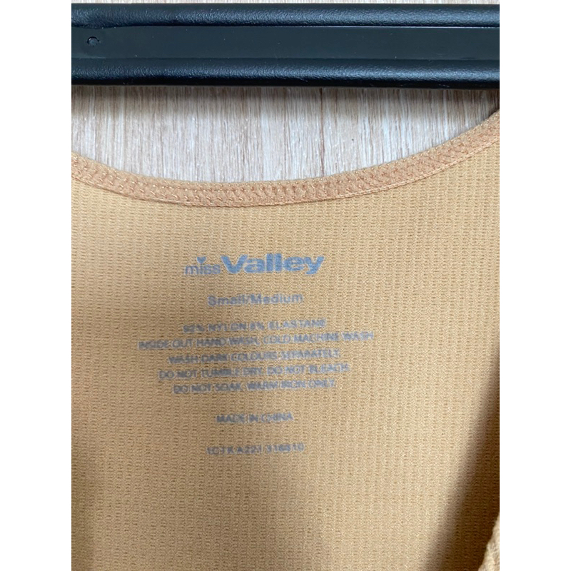 เสื้อกล้าม-valley-มือสอง