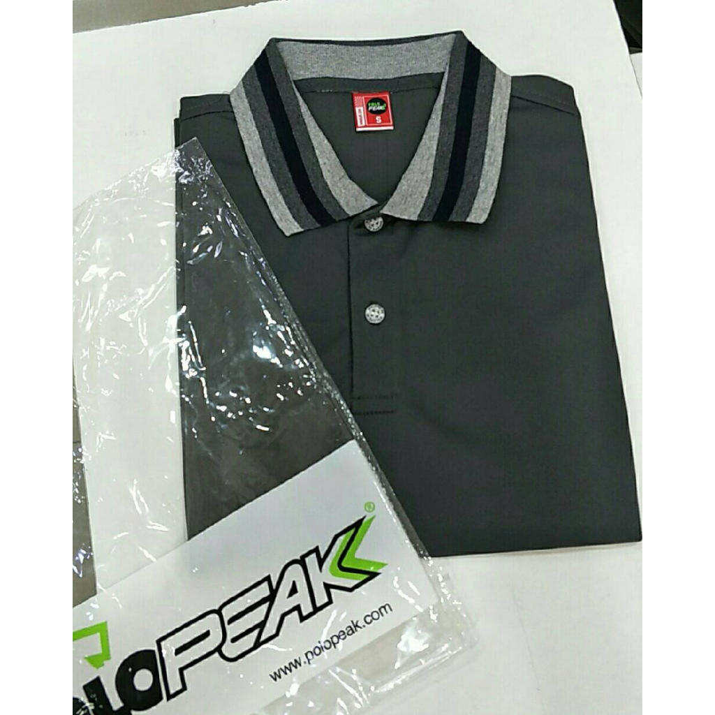 ภาพหน้าปกสินค้าpolopeak เสื้อโปโลสีเทาเข้ม ปกท็อปดายเทา ชายมีกระเป๋า หญิงไม่มีกระเป๋า