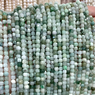 หยกพม่า Myanmar Jade ทรงลูกบาศก์ เจียผิว ขนาดประมาณ 4*4 mm